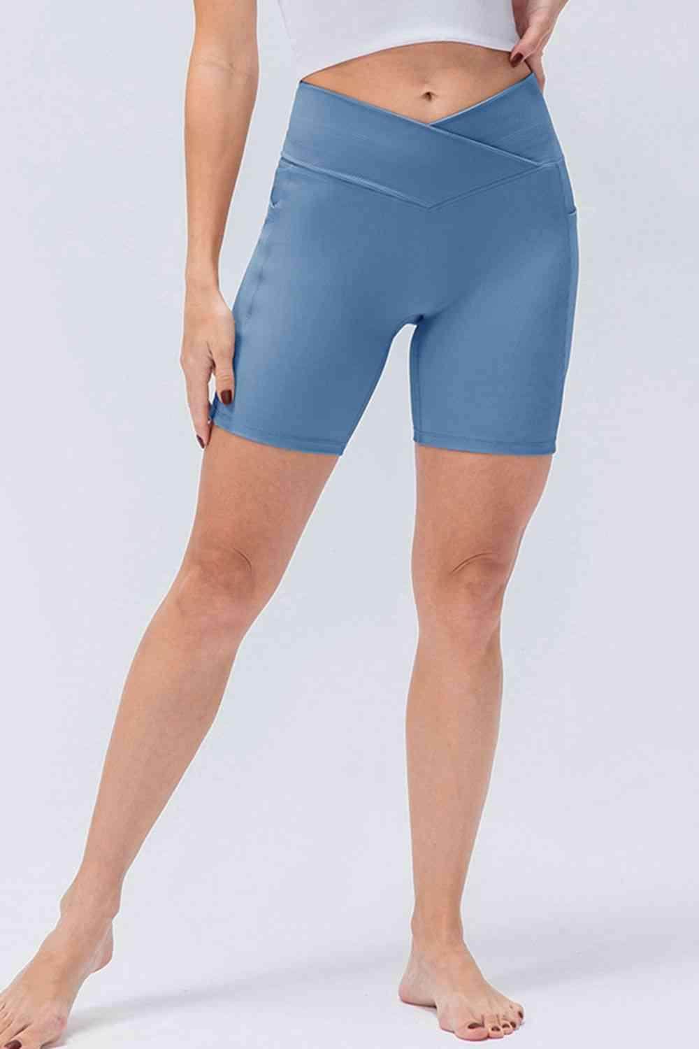 Slim Fit V-Waistband Sports Shorts for Active Lifestyle - Selvanelle