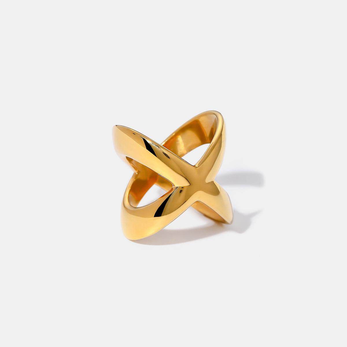 18K Gold-Plated Crisscross Ring for Stylish Elegance - Selvanelle