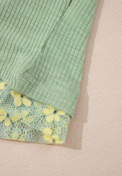 Peace Patch Batwing Sleeve Hooded Blouse for Women - Selvanelle