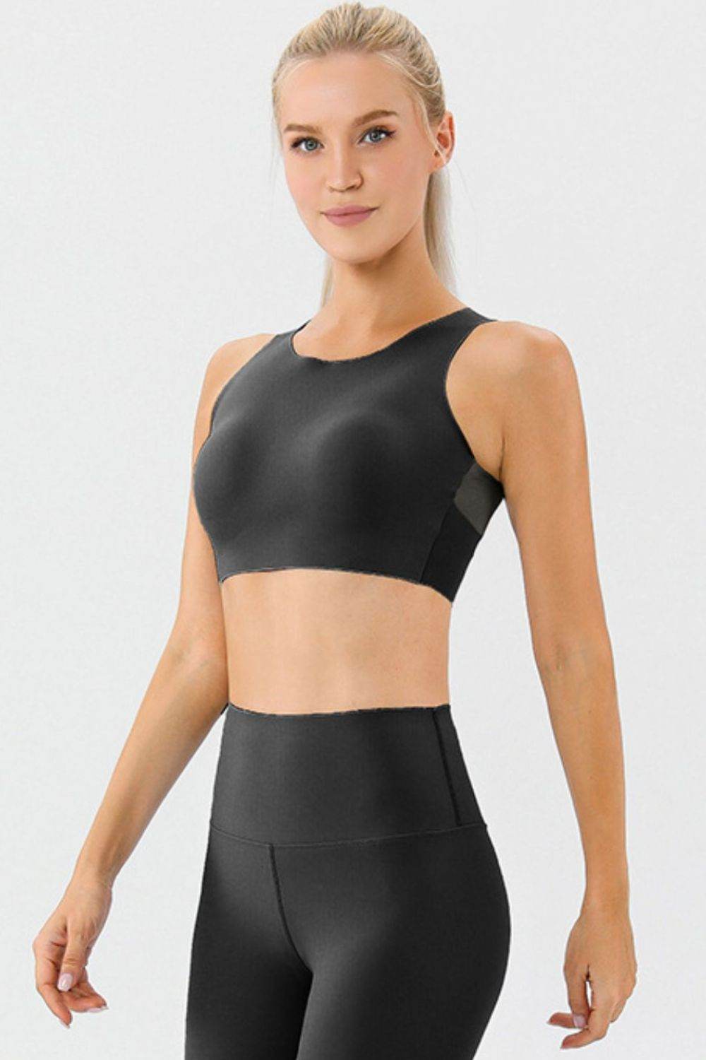 Round Neck Wide Strap Active Bra - Selvanelle