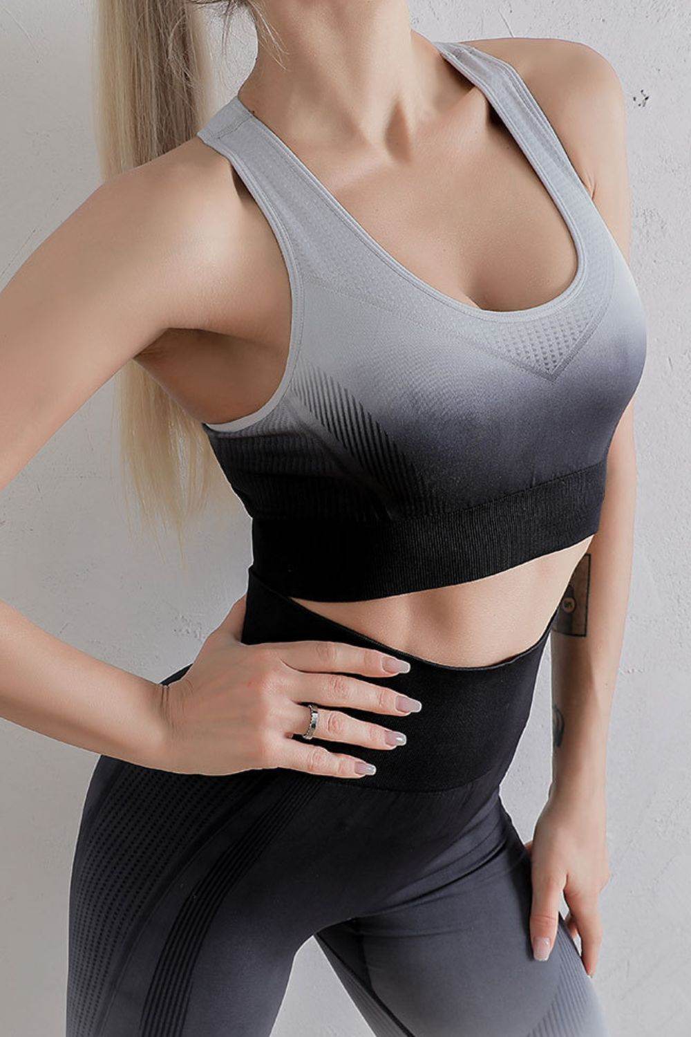 Gradient Sports Bra and Leggings Set - Selvanelle