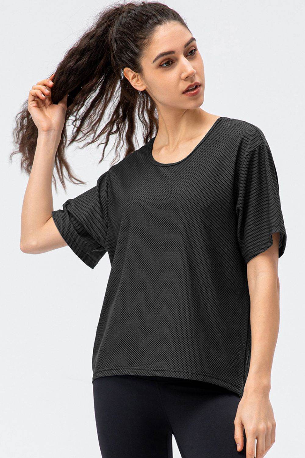 Round Neck Short Sleeve Active Tee - Selvanelle