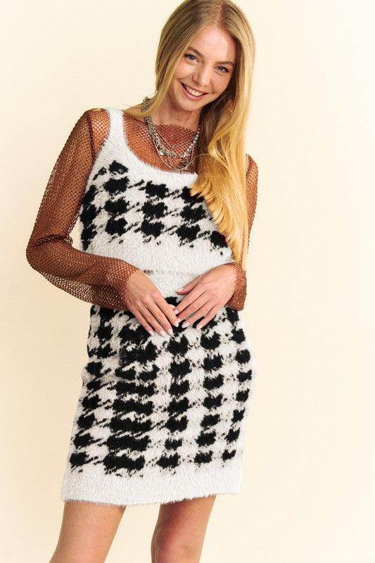 Davi & Dani Scoop Neck Wide Strap Top and Skirt Sweater Set - Selvanelle