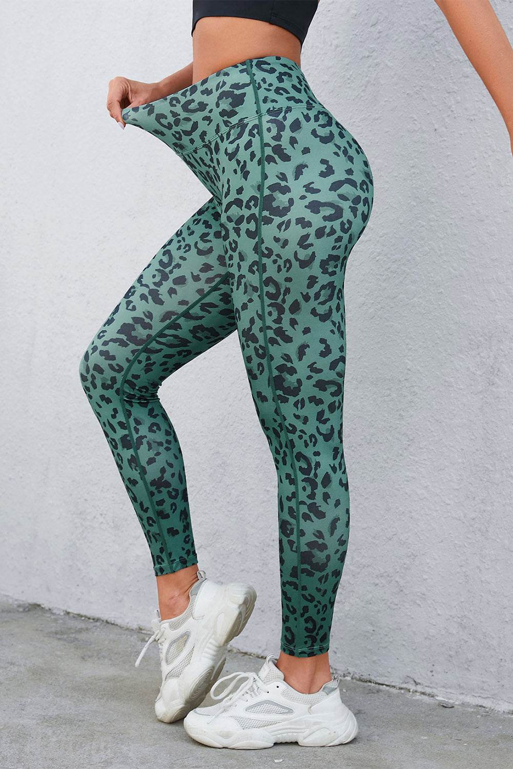 Leopard Print Wide Waistband Leggings - Selvanelle