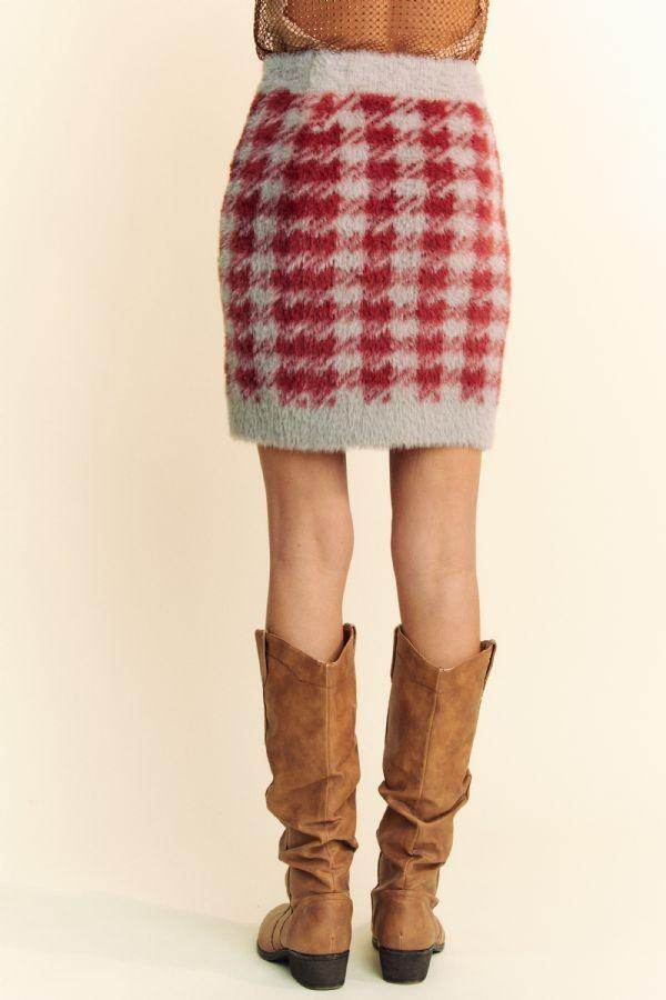 Davi & Dani Scoop Neck Wide Strap Top and Skirt Sweater Set - Selvanelle
