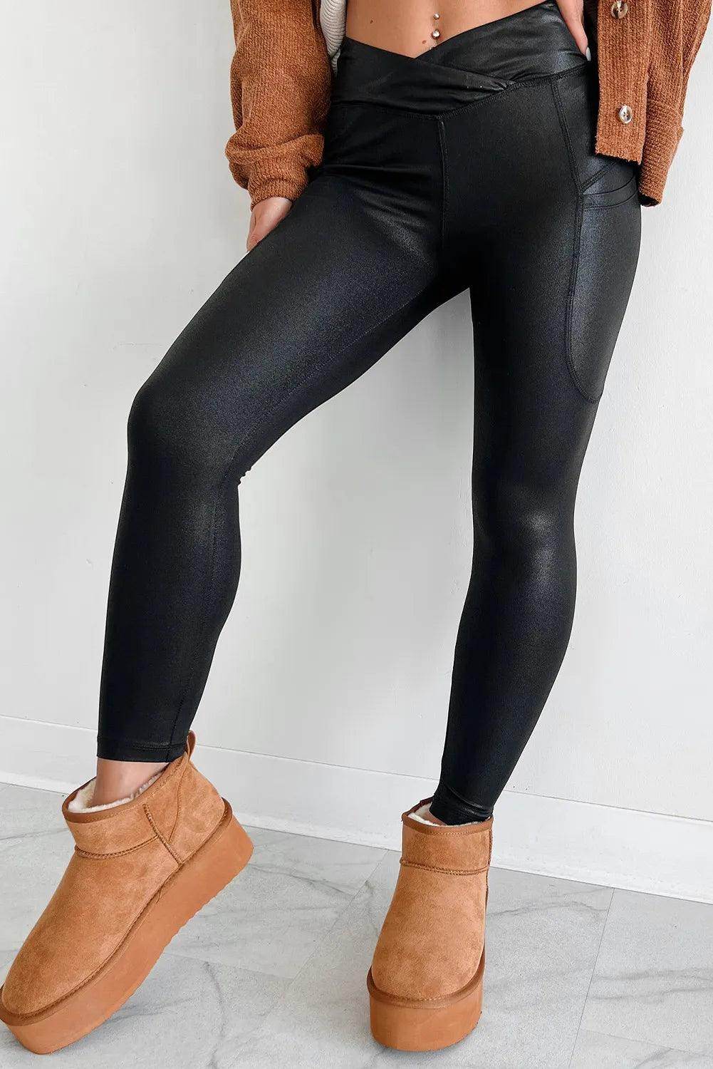 Pocketed V-Cut Waist Leggings for Comfort and Style - Selvanelle