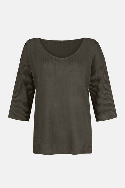 V-Neck Three-Quarter Sleeve Knit Top for Women Casual Wear - Selvanelle