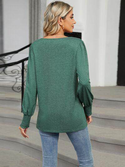 V-Neck Lantern Sleeve T-Shirt for Casual Chic Style - Selvanelle