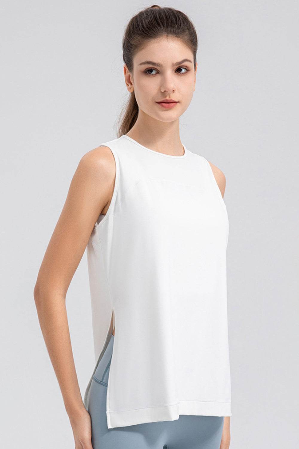 Slit Round Neck Tank - Selvanelle