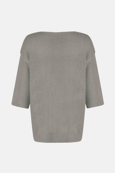 V-Neck Three-Quarter Sleeve Knit Top for Women Casual Wear - Selvanelle