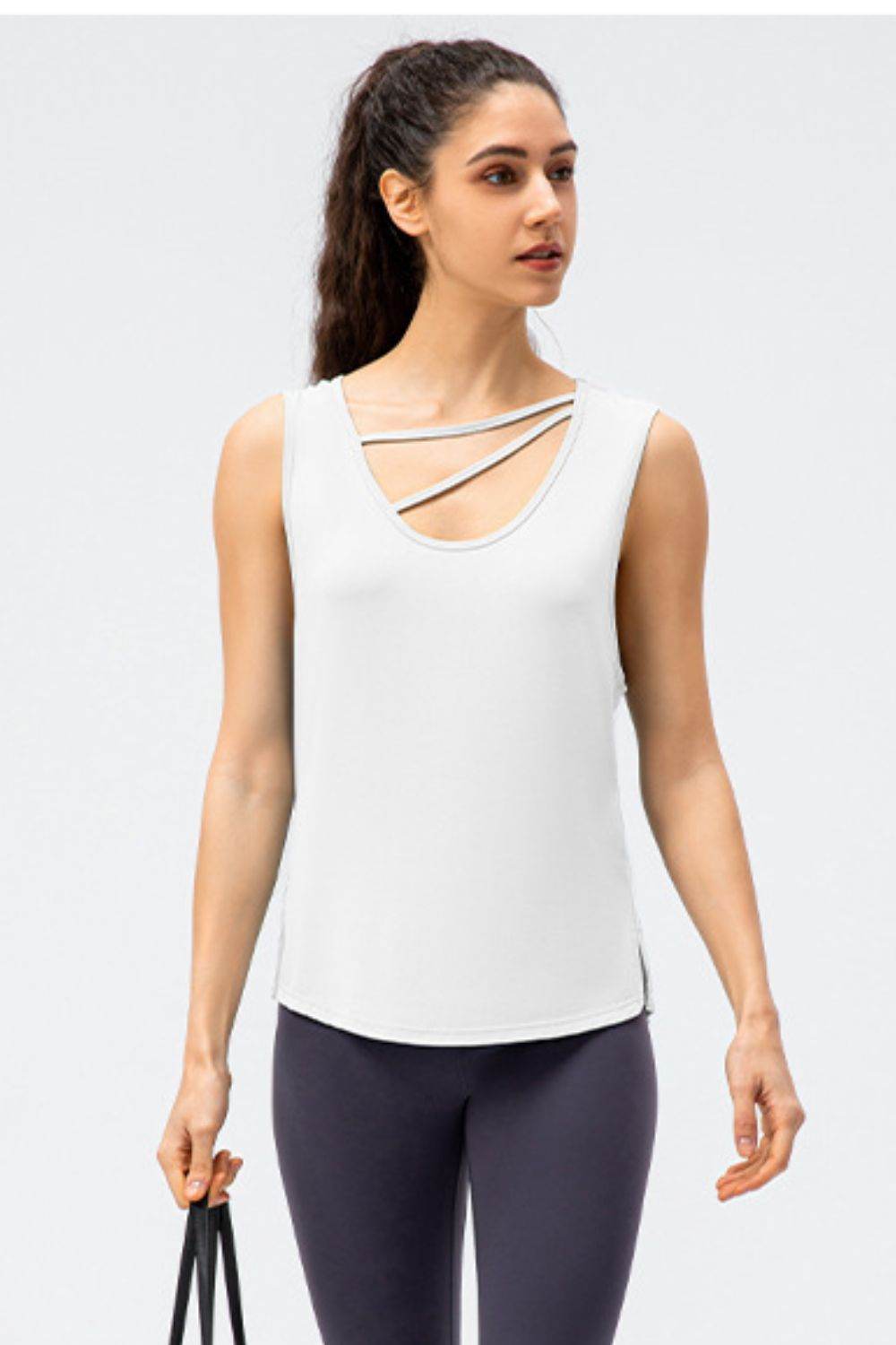 Cutout Reversible Active Tank - Selvanelle