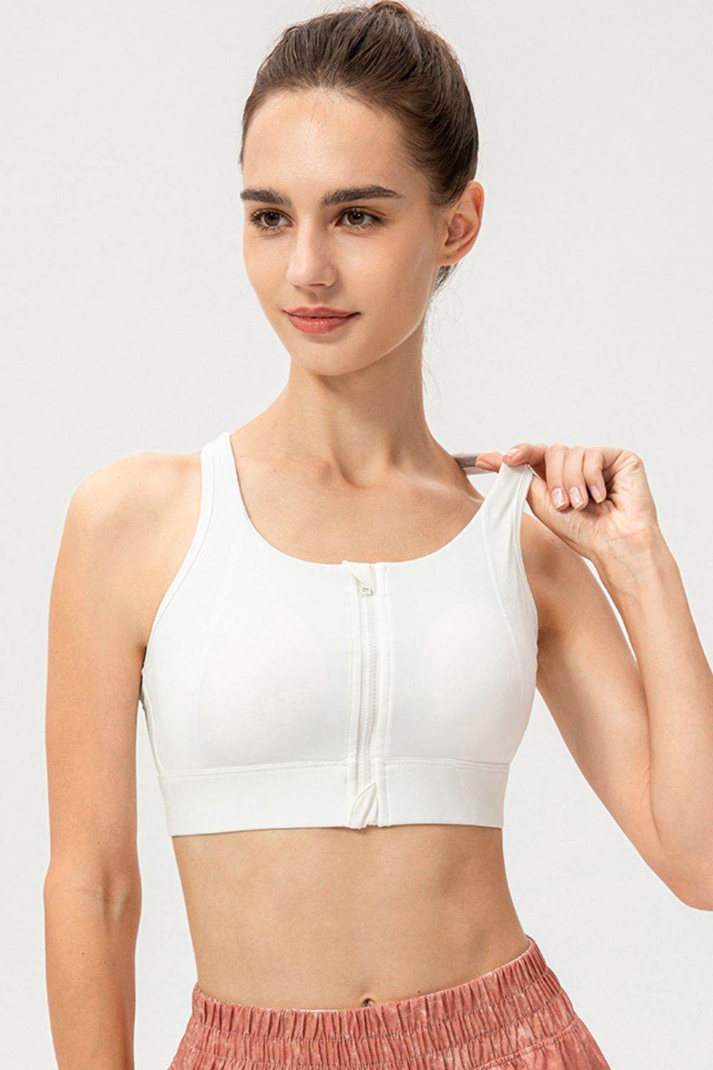 Zip-Up Round Neck Sports Bra - Selvanelle