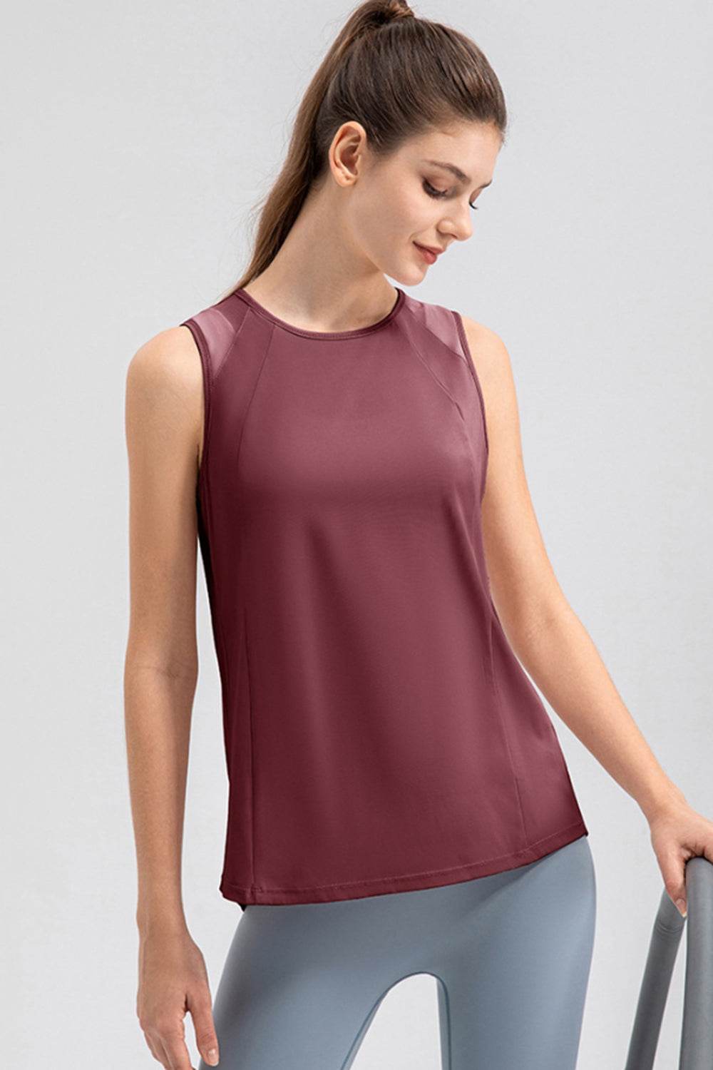 Round Neck Wide strap Active Tank - Selvanelle
