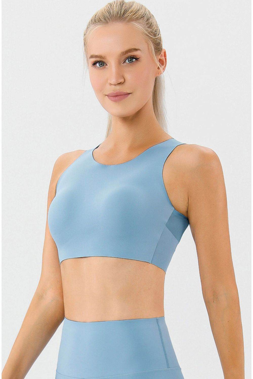 Round Neck Wide Strap Active Bra - Selvanelle