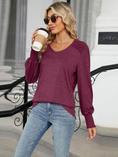 V-Neck Lantern Sleeve T-Shirt for Casual Chic Style - Selvanelle
