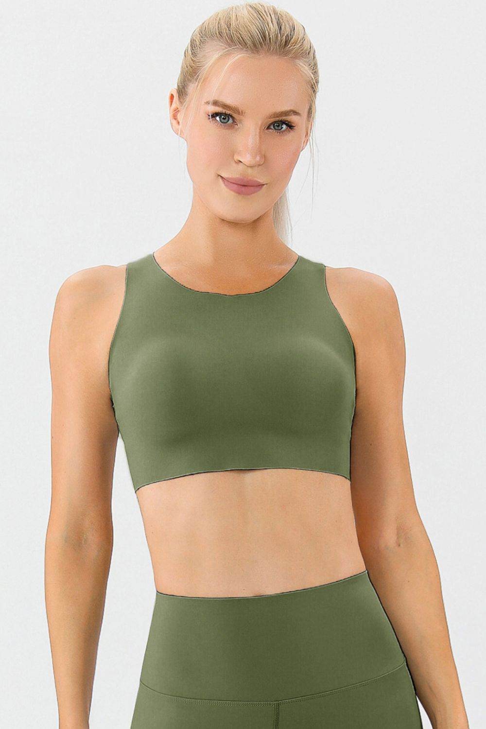 Round Neck Wide Strap Active Bra - Selvanelle