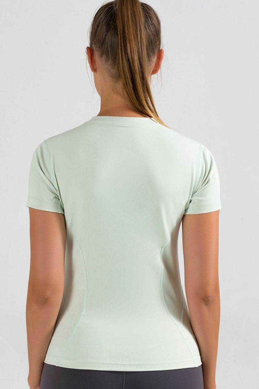 Round Neck Short Sleeve Sports T-Shirt - Selvanelle