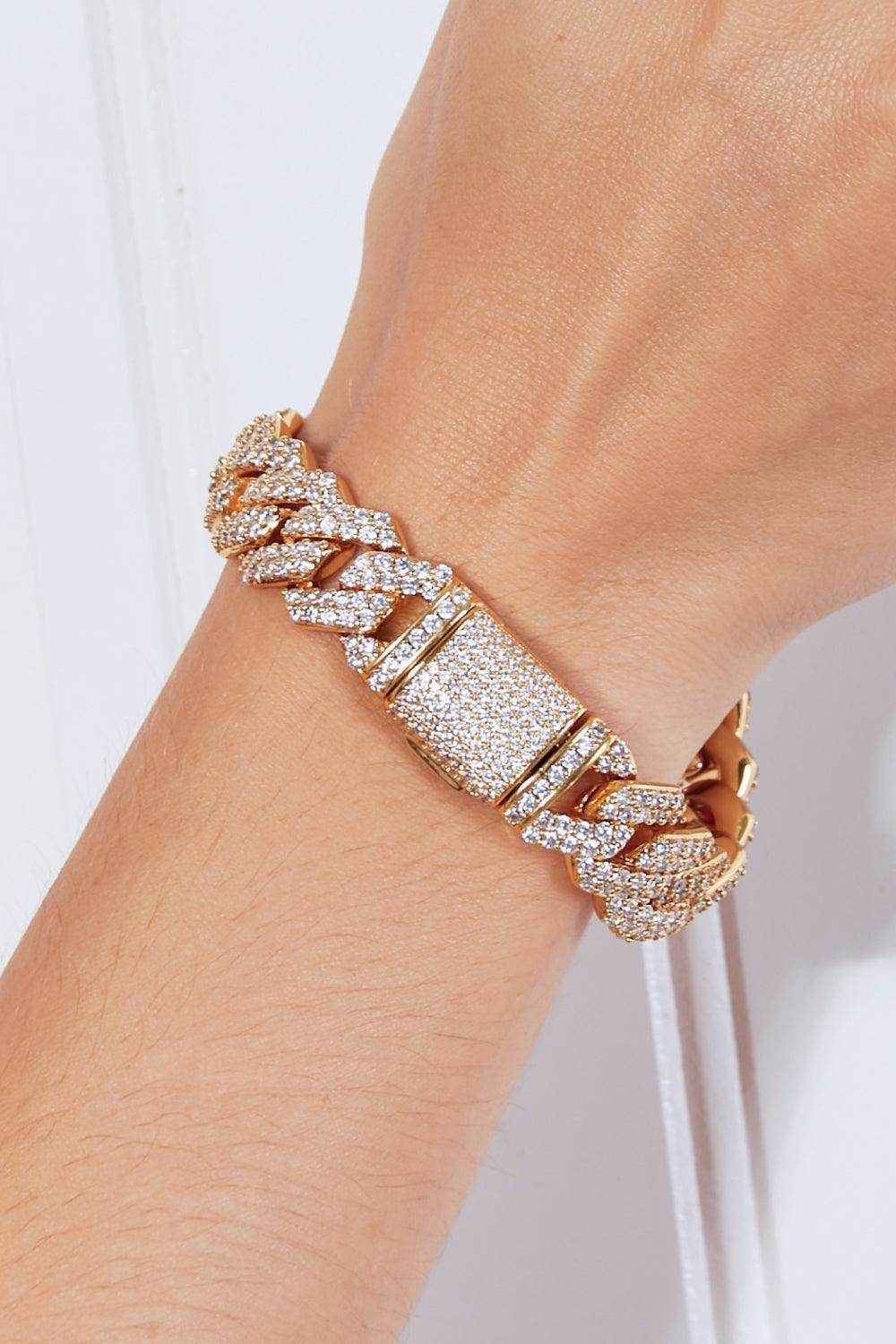 Alloy Inlaid Zircon Bracelet for Elegant Fashion Style - Selvanelle