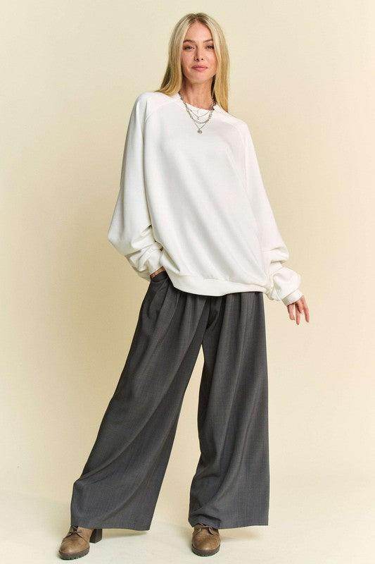 Davi & Dani Round Neck Raglan Sleeve Sweatshirt for Women - Selvanelle