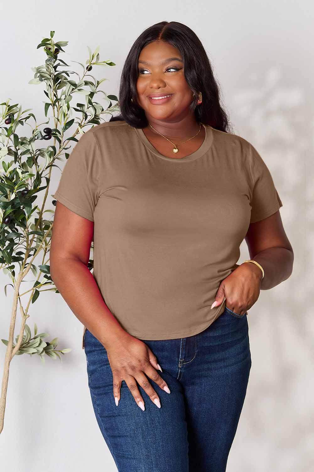 Basic Bae Full Size Round Neck Short Sleeve T-Shirt Black - Selvanelle