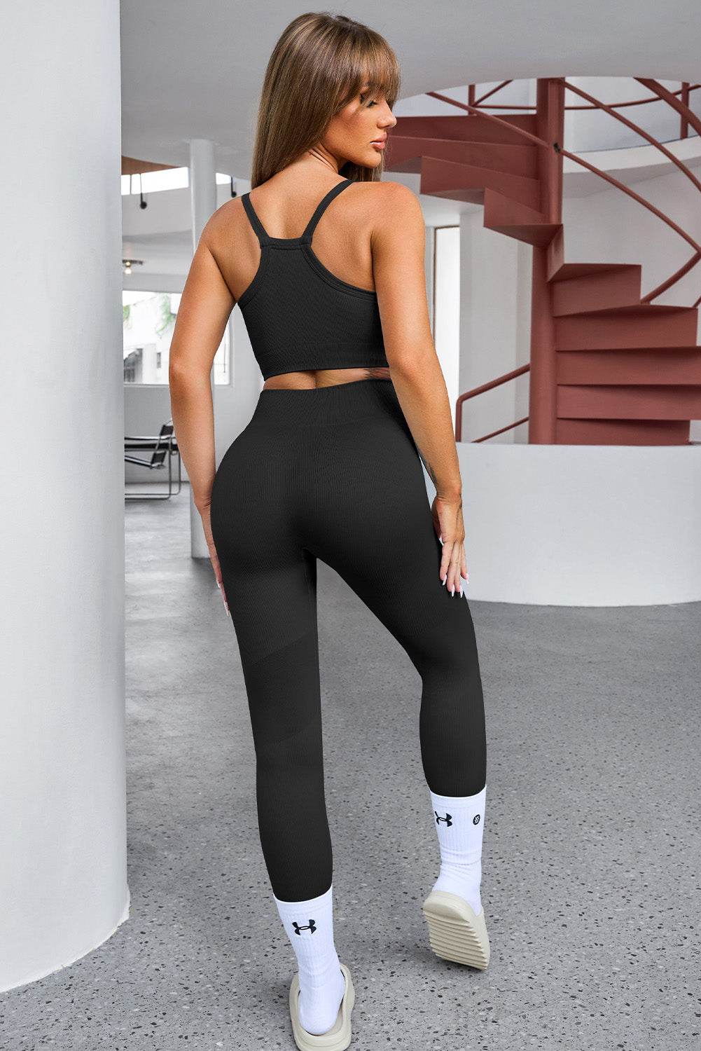 Tank Cropped Active Top and Pants Set - Selvanelle