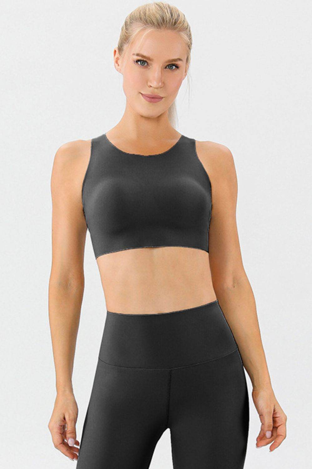 Round Neck Wide Strap Active Bra - Selvanelle
