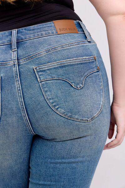 Judy Blue MR Tummy Control Vintage Wash Jeans for Women - Selvanelle