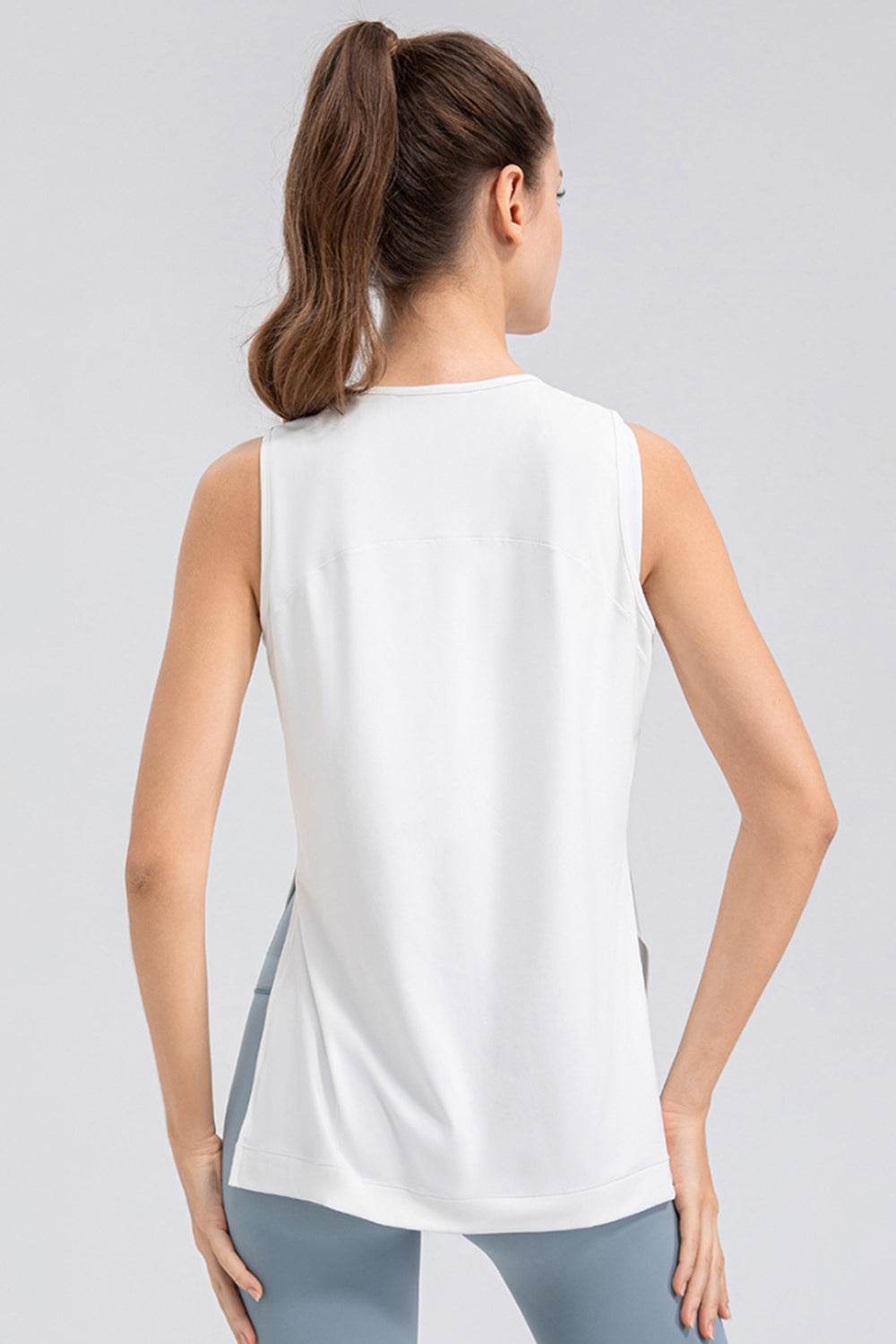 Slit Round Neck Tank - Selvanelle