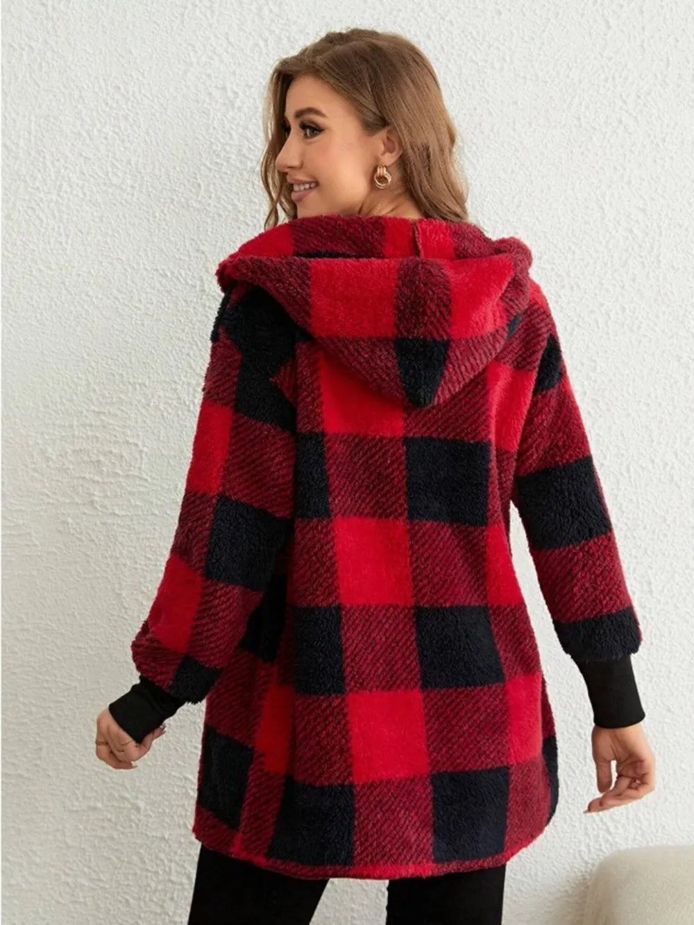 Stylish women's hoodies sweatshirts for style and comfort from SelvanElle, featuring a cozy plaid design.