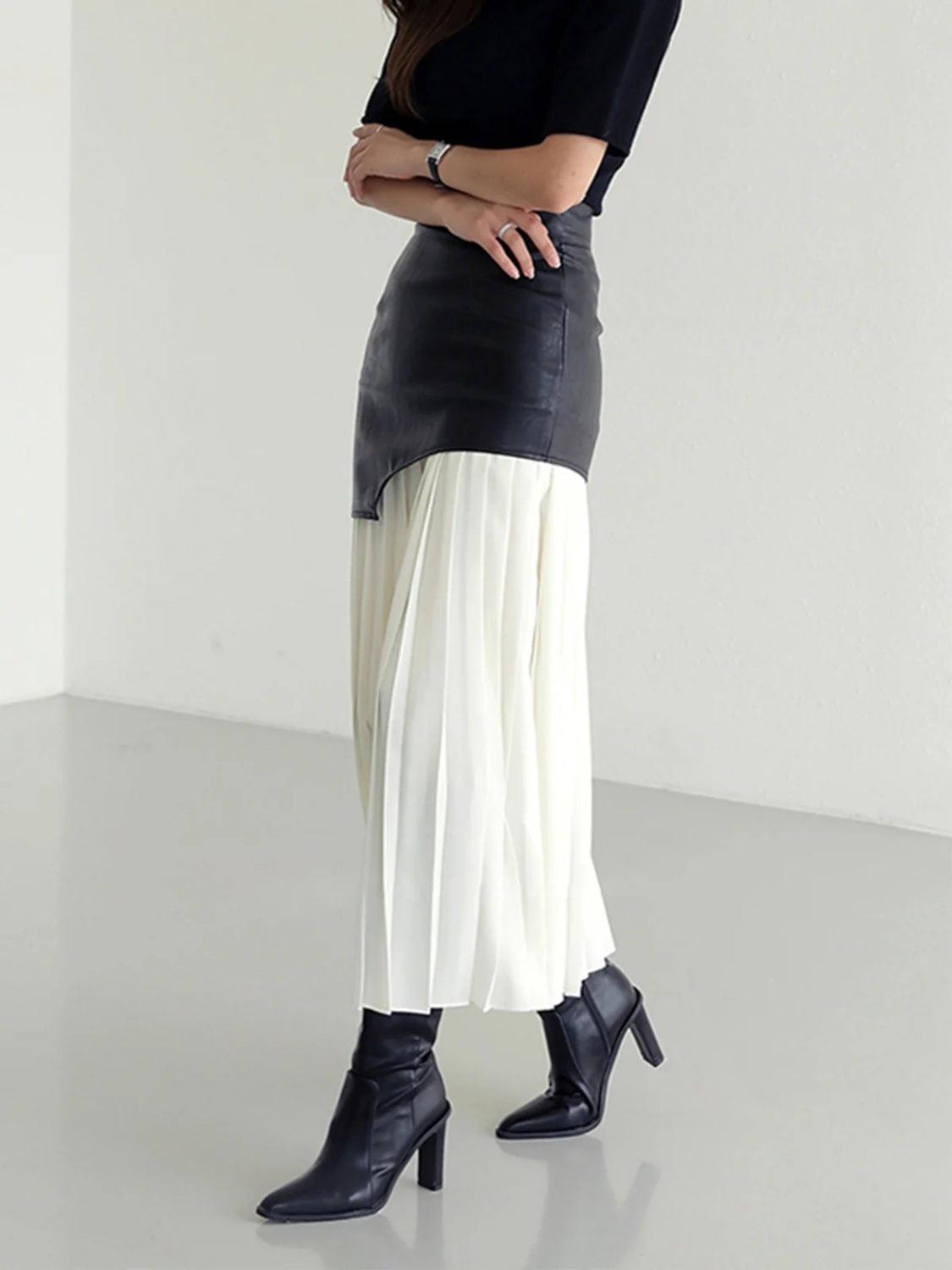 Pleated Contrast High Rise Skirt for Stylish Comfort