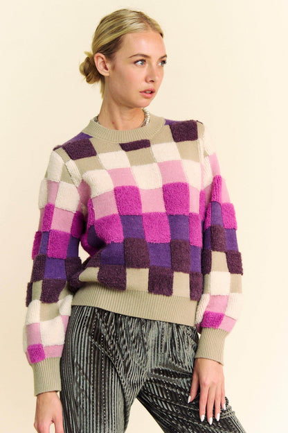 Davi & Dani Checkered Round Neck Long Sleeve Sweater Chic - Selvanelle