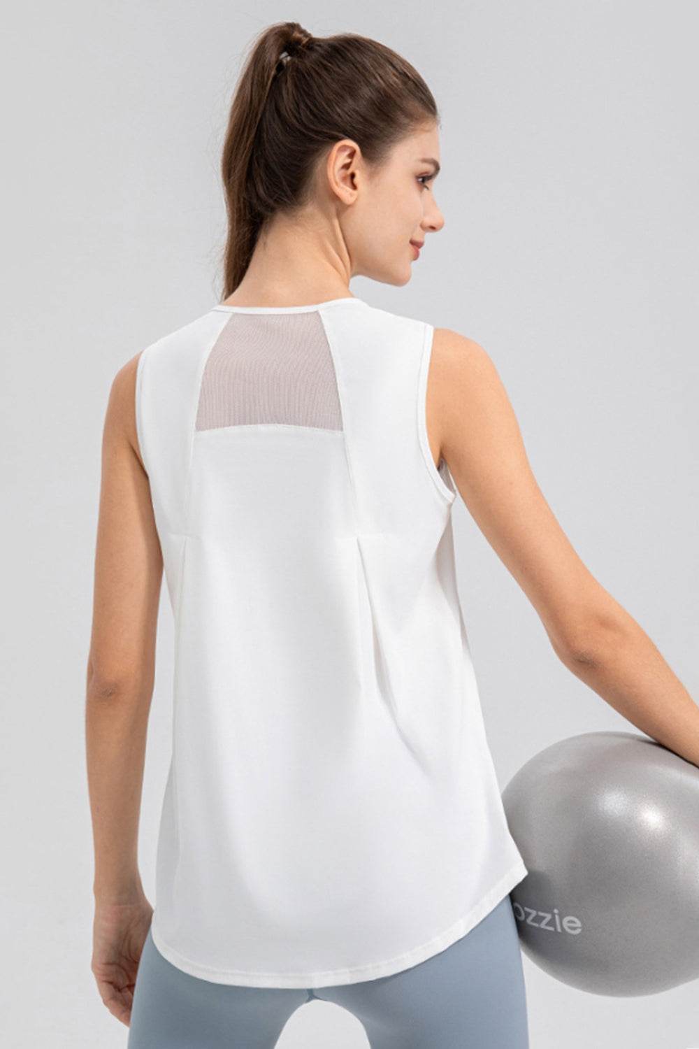 Round Neck Wide strap Active Tank - Selvanelle