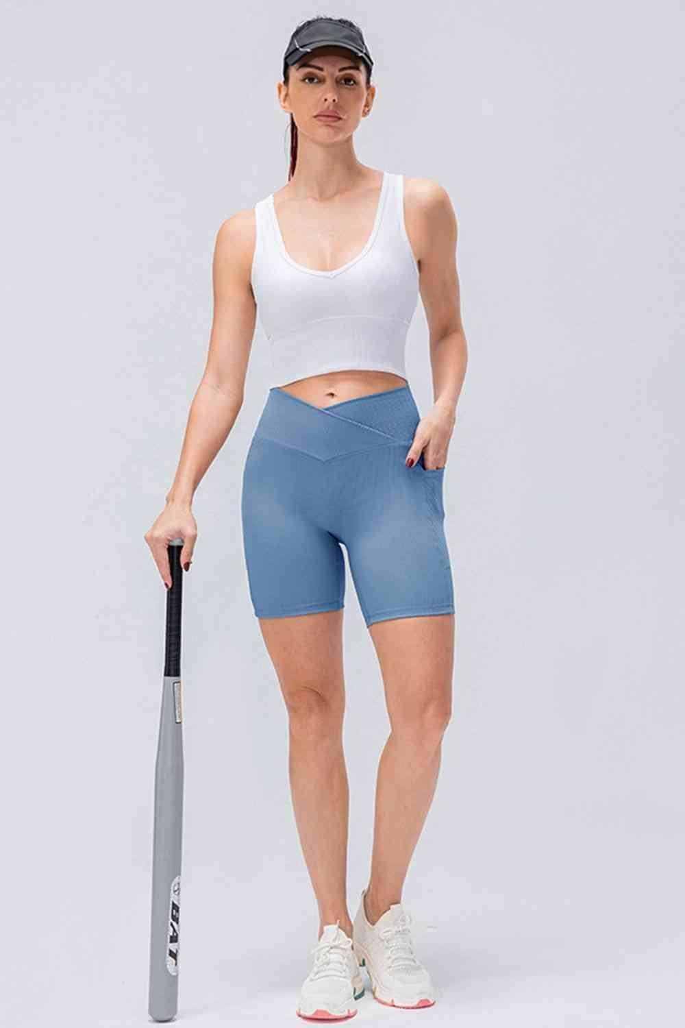 Slim Fit V-Waistband Sports Shorts for Active Lifestyle - Selvanelle