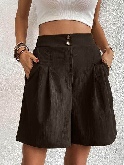 Pocketed Half Elastic Waist Shorts with Side Pockets - Selvanelle