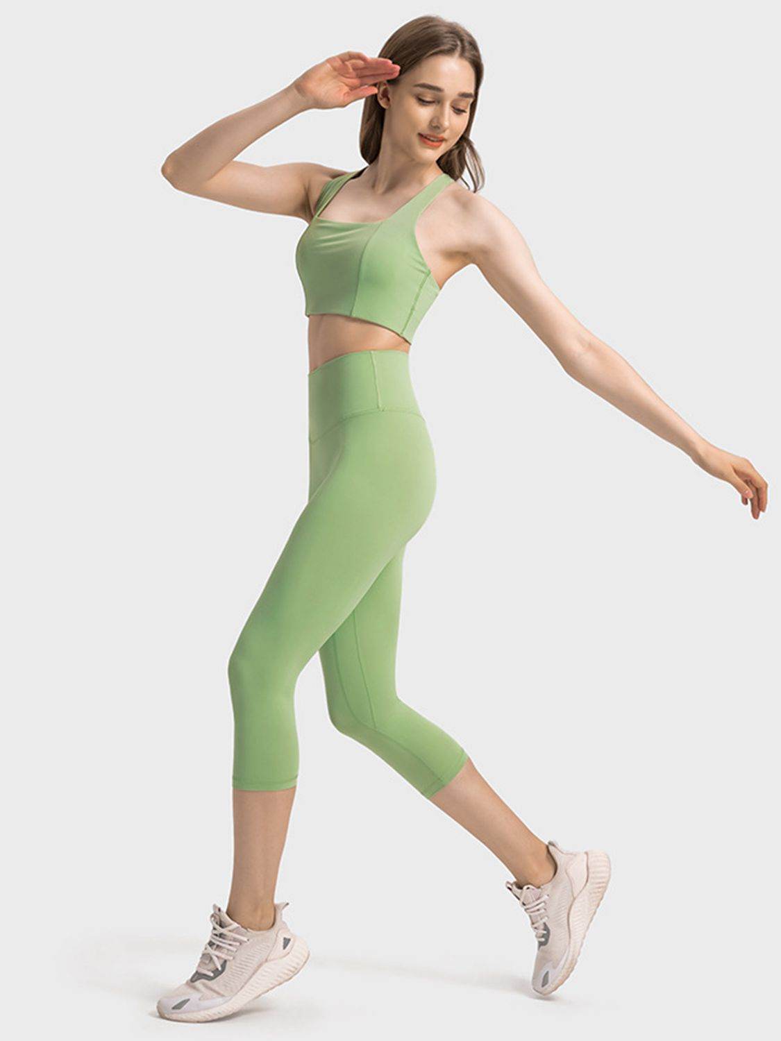 Millennia Scoop Neck Sports Bra - Selvanelle