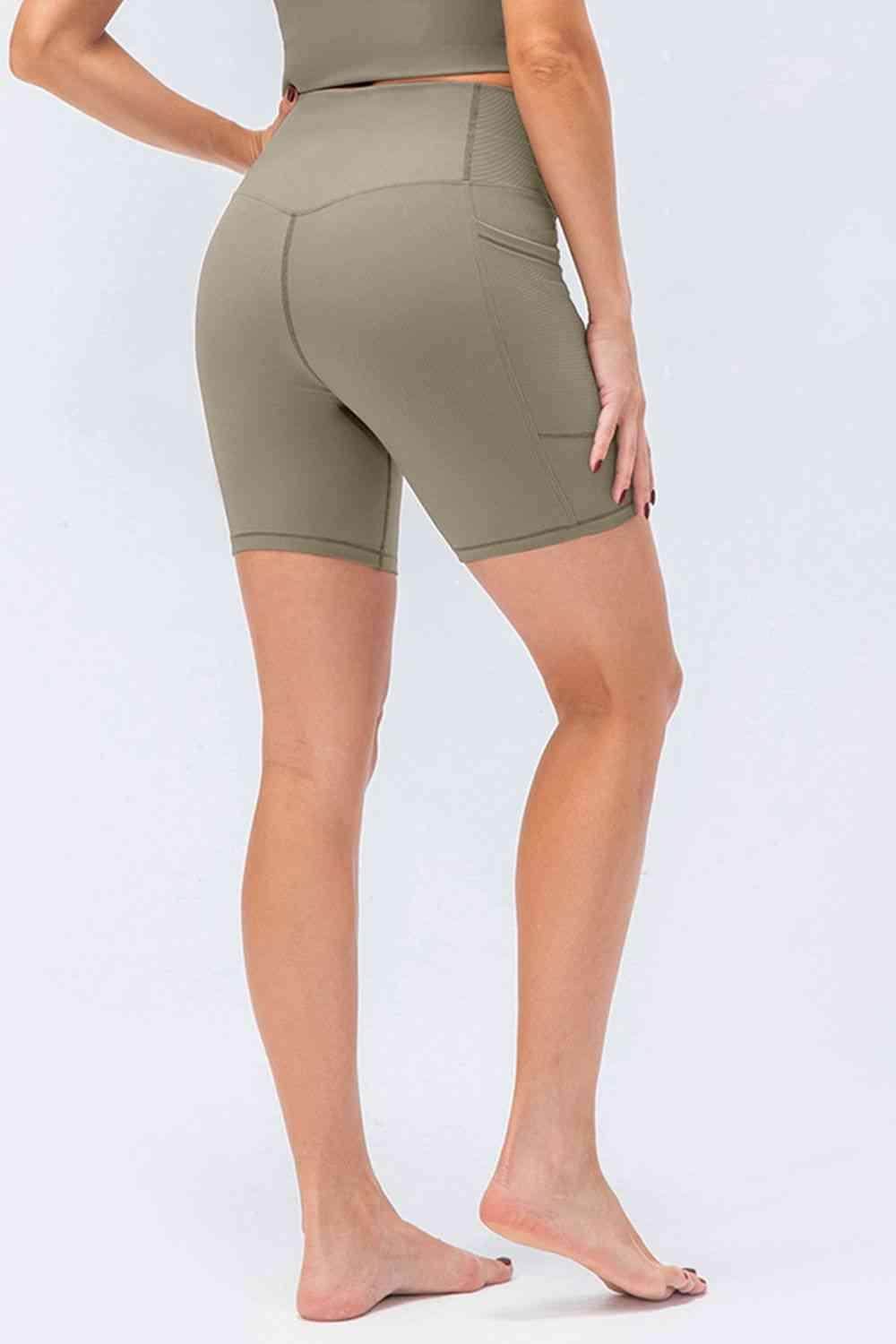 Slim Fit V-Waistband Sports Shorts for Active Lifestyle - Selvanelle