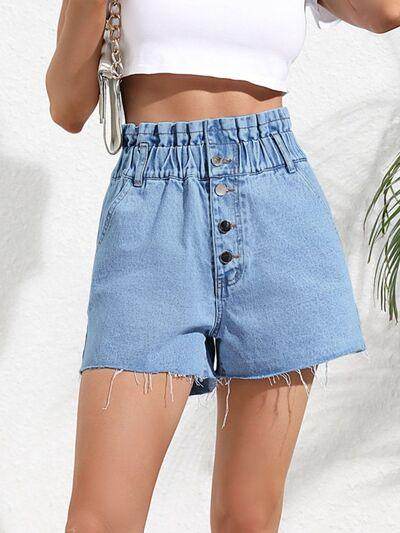 Denim Shorts with Pockets for Women - Comfortable Fit - Selvanelle