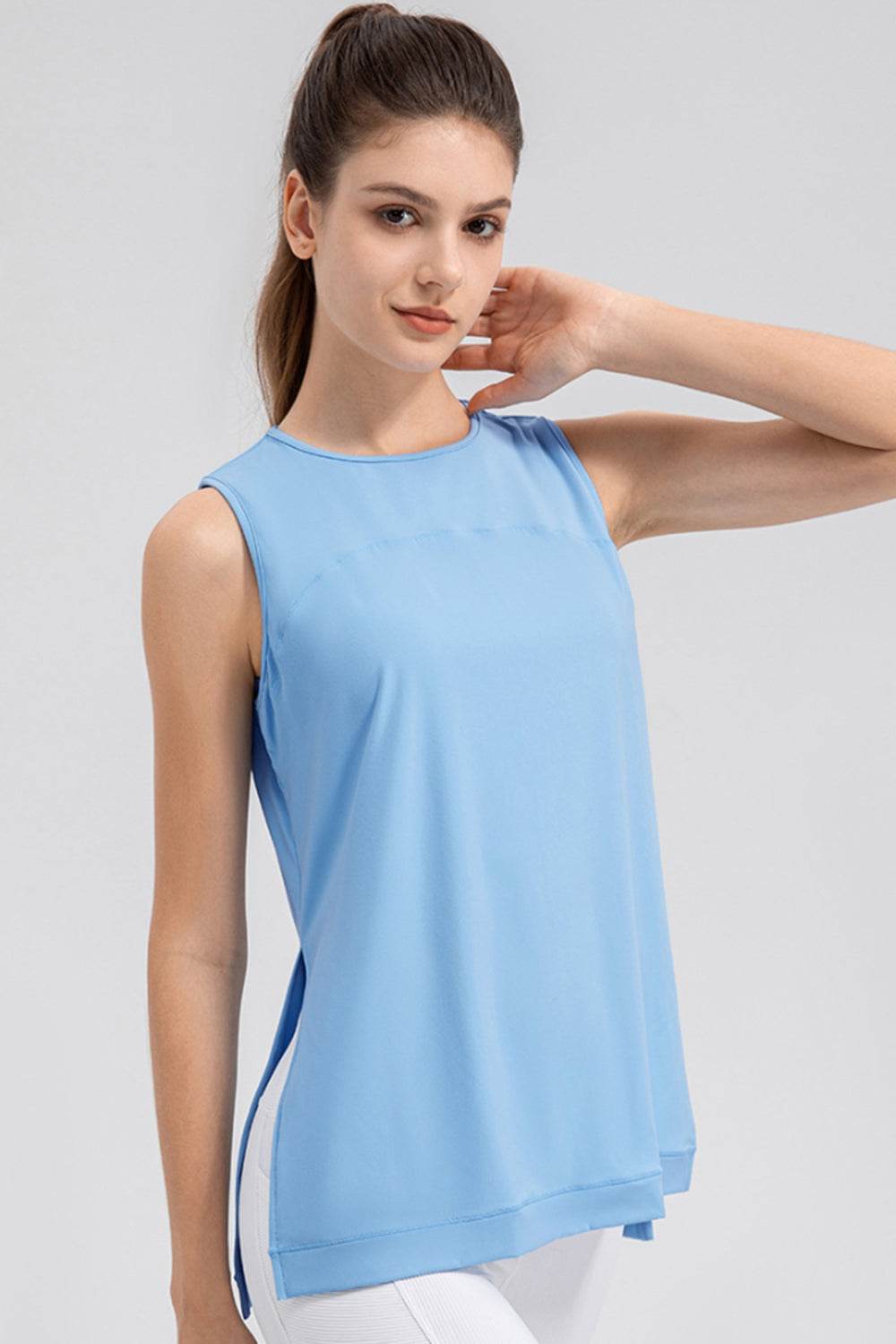 Slit Round Neck Tank - Selvanelle