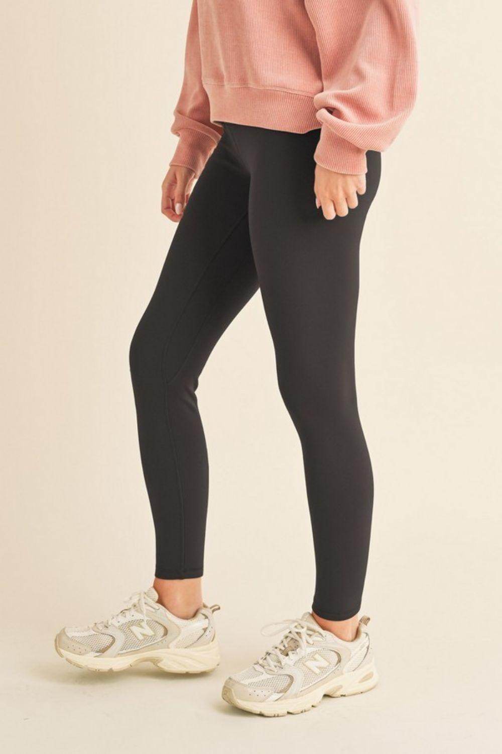Yelete Full Size Fleece Lined High Waisted Leggings for Comfort - Selvanelle