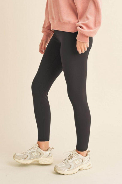 Yelete Full Size Fleece Lined High Waisted Leggings for Comfort - Selvanelle
