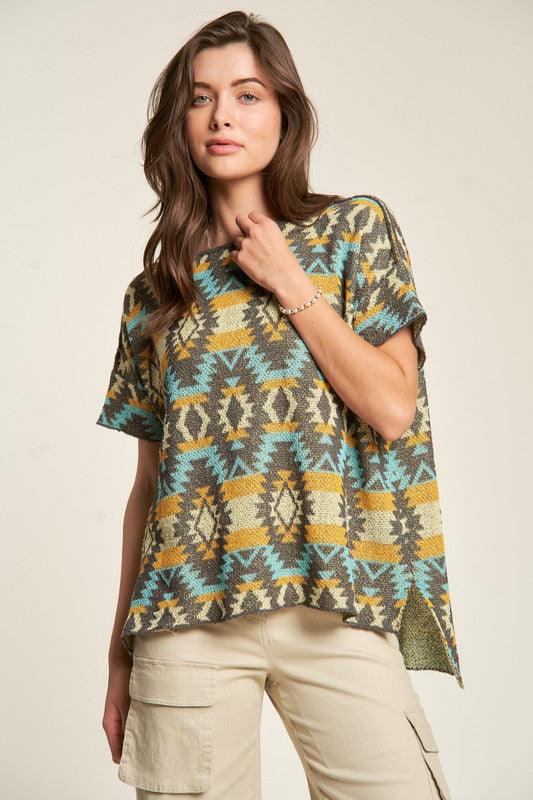 Davi & Dani High-Low Geometric Round Neck Knit Top Stylish