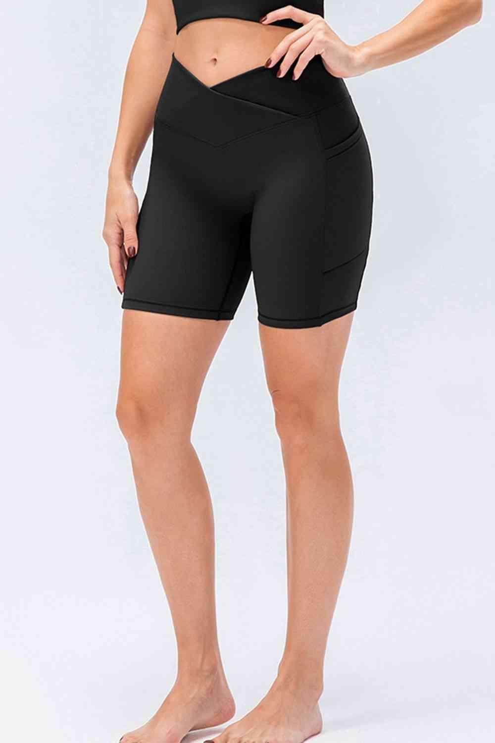 Slim Fit V-Waistband Sports Shorts for Active Lifestyle - Selvanelle