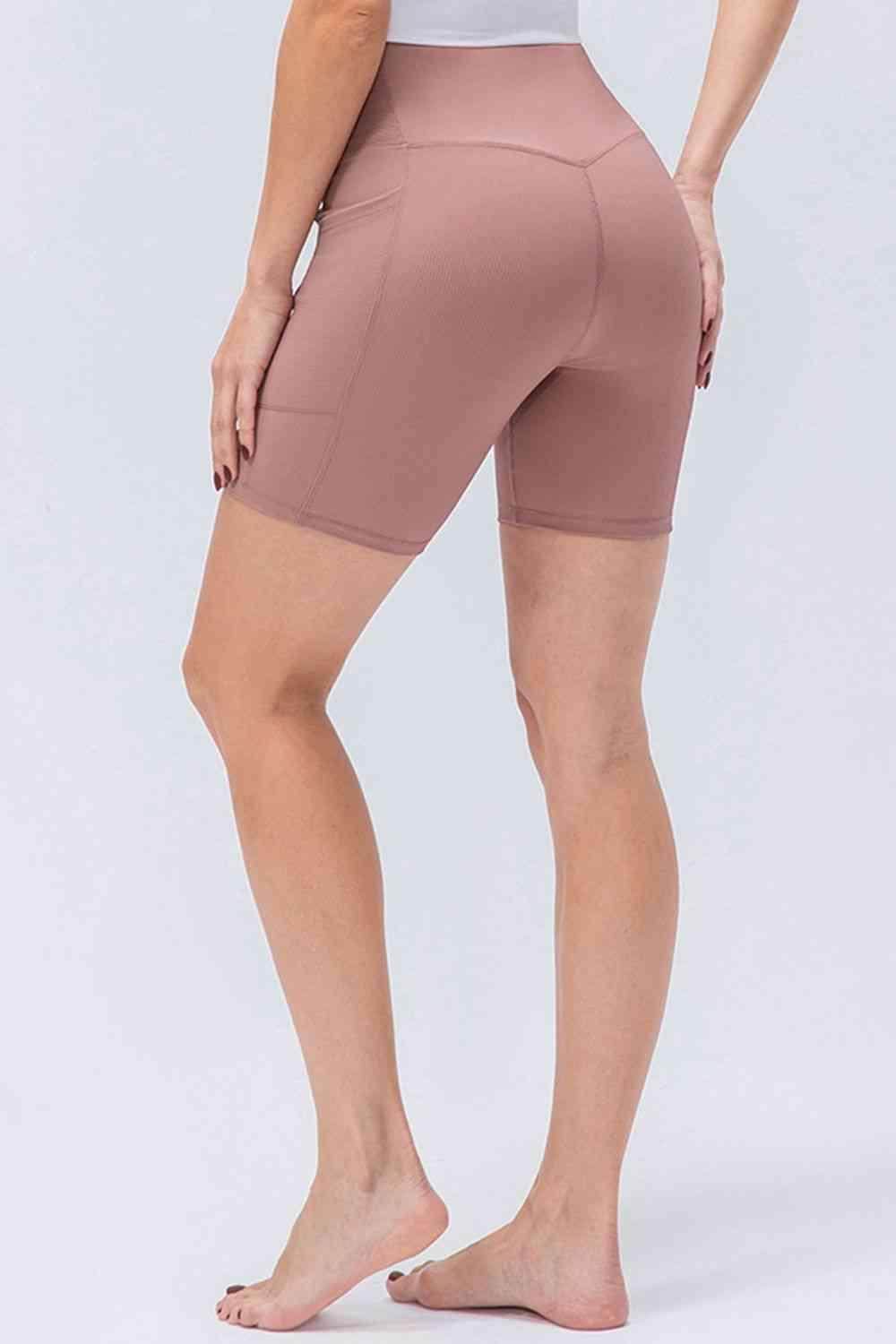 Slim Fit V-Waistband Sports Shorts for Active Lifestyle - Selvanelle