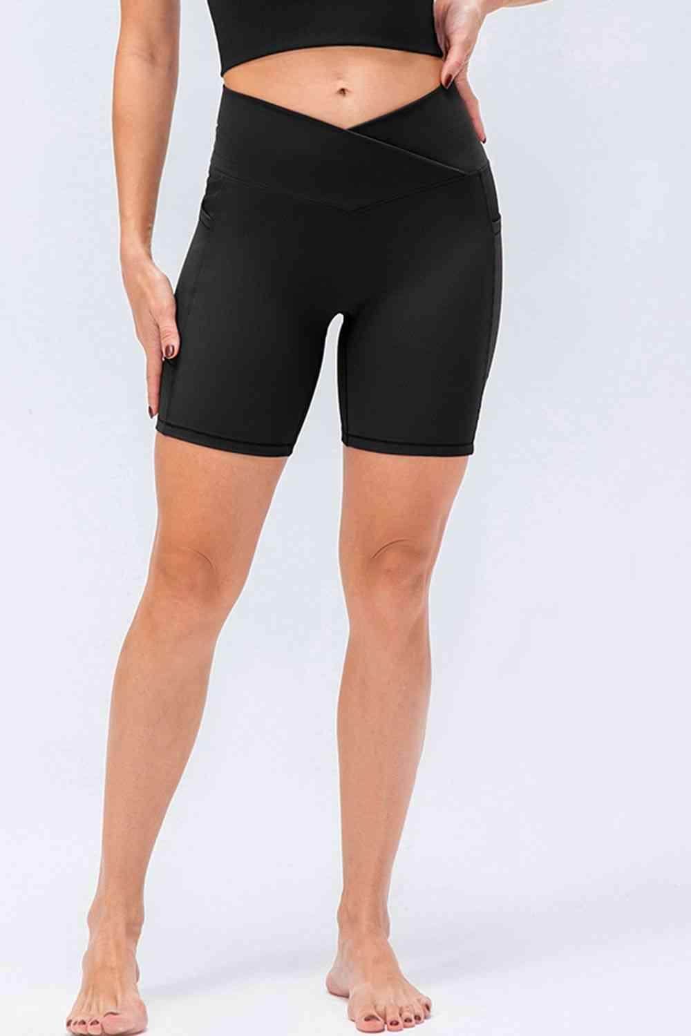 Slim Fit V-Waistband Sports Shorts for Active Lifestyle - Selvanelle