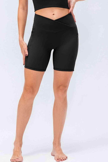Slim Fit V-Waistband Sports Shorts for Active Lifestyle - Selvanelle