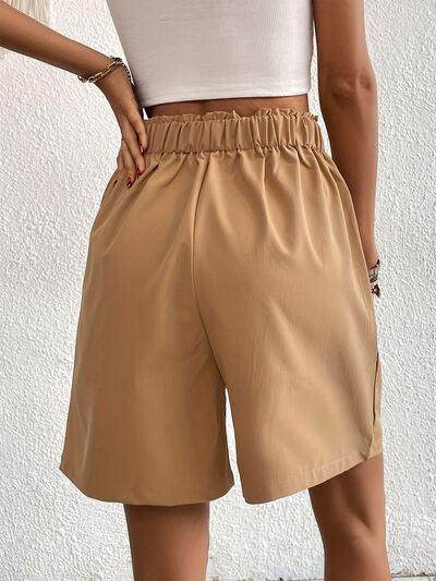 Pocketed Half Elastic Waist Shorts with Side Pockets - Selvanelle