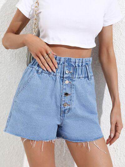 Denim Shorts with Pockets for Women - Comfortable Fit - Selvanelle