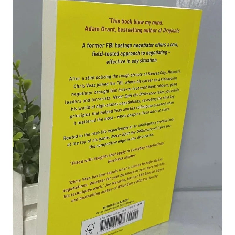 Never Split The Difference By Chris Voss Books In English for Adults Negotiations Emotional Intelligence New Listing