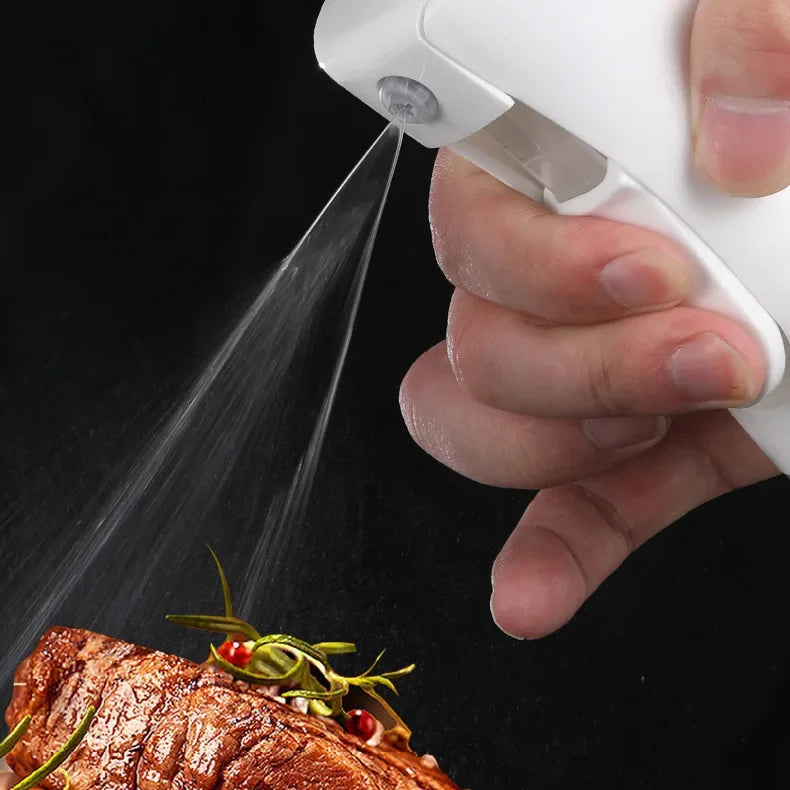 200/300/500ml Oil Spray Plastic Household Kitchen Oil Spray Bottle Or Oil Brush Nebulizing Mist Filling Cooking Dual Use BBQ