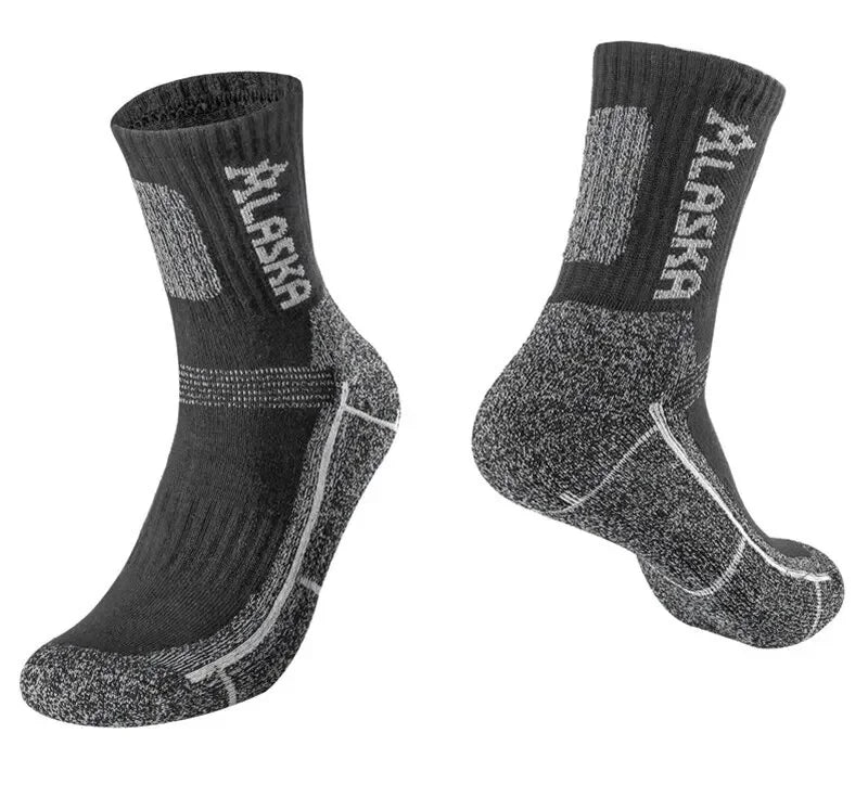 2 Pairs Winter Thermal Men Sports Socks Outdoor Warm Cycling Running Hiking Skiing Breathable Professional Crew Socks